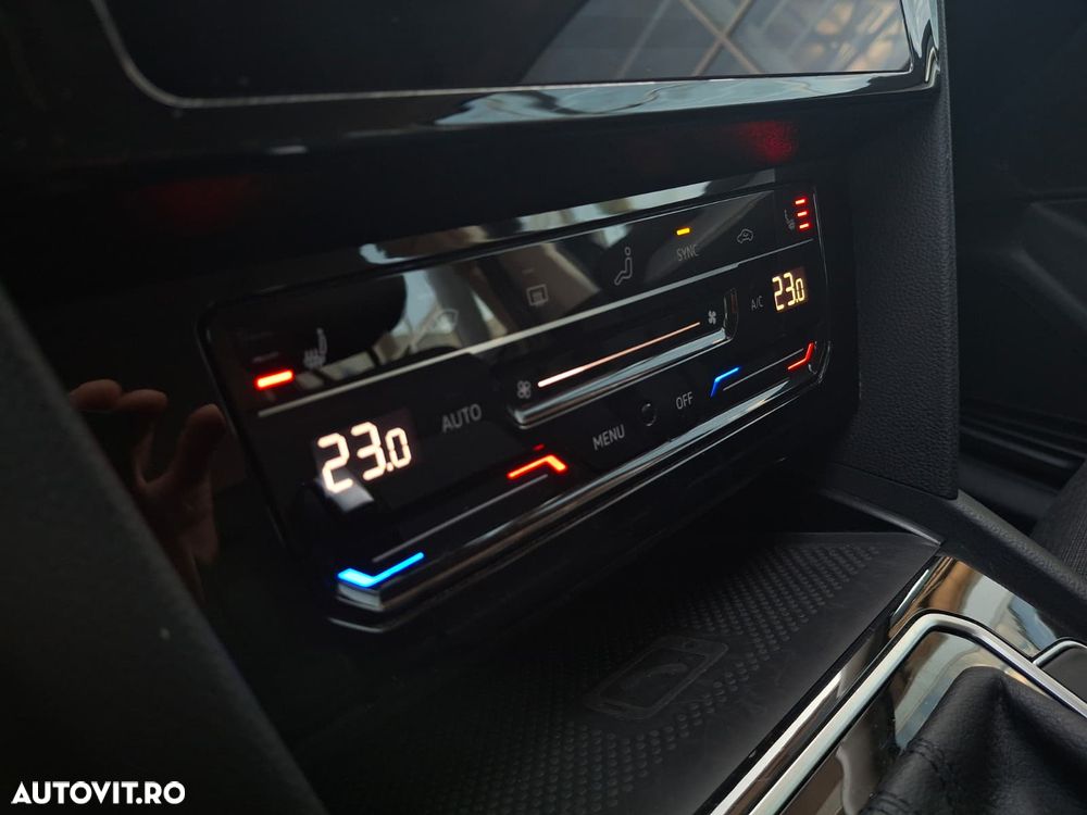 Volkswagen Passat - 32