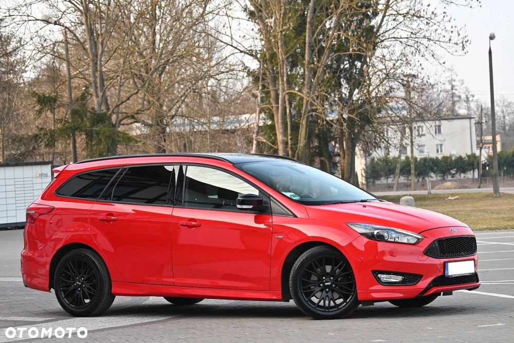 Ford Focus 1.5 EcoBoost STart-Stopp-System ST-LINE X - 10