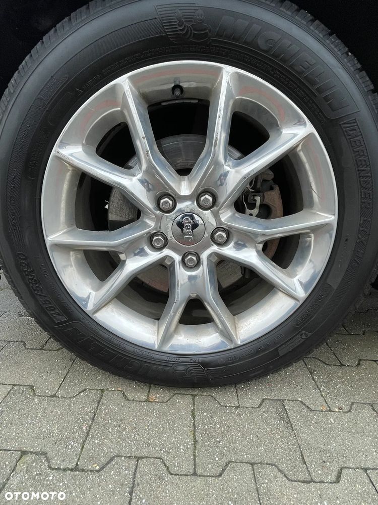 Jeep Grand Cherokee 5.7 V8 HEMI 4WD Automatik Summit - 29