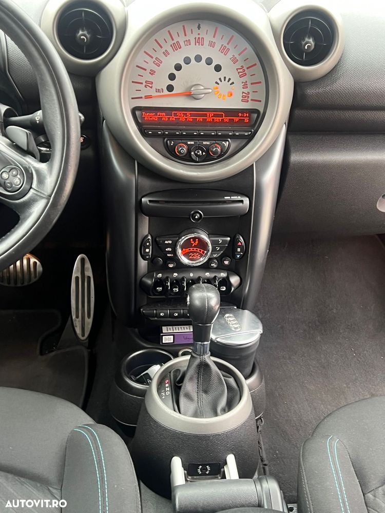 Mini Countryman - 11