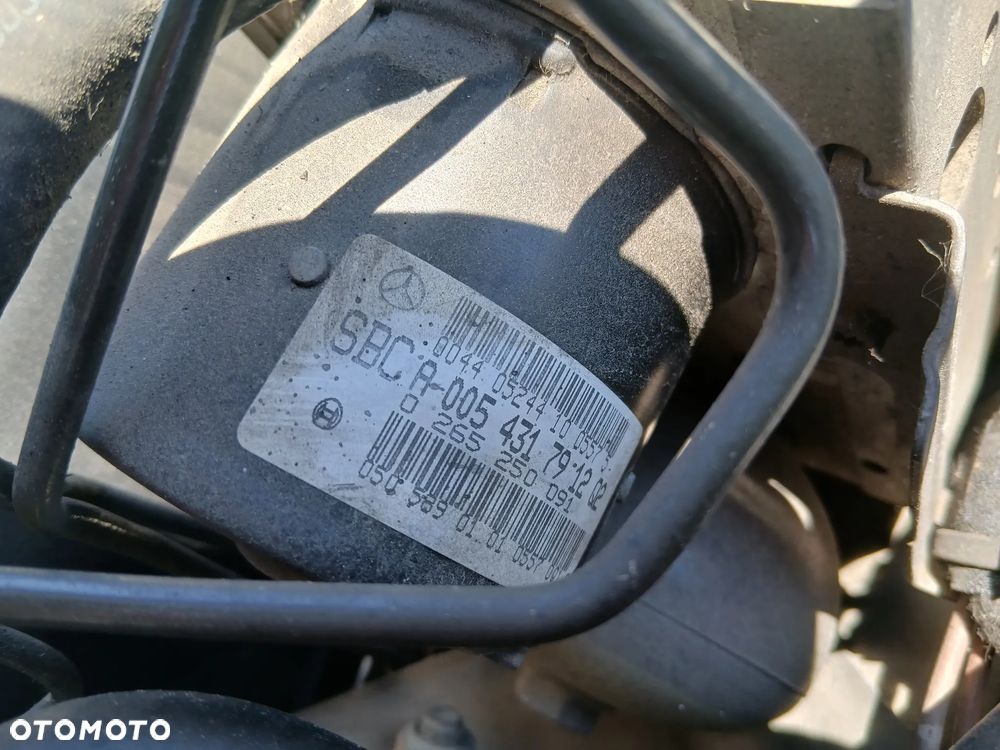 E-Klasa W211 2.2 CDI 646.961 lakier 723   maska zderzak drzwi  silnik skrzynia  klapa błotnik - 5
