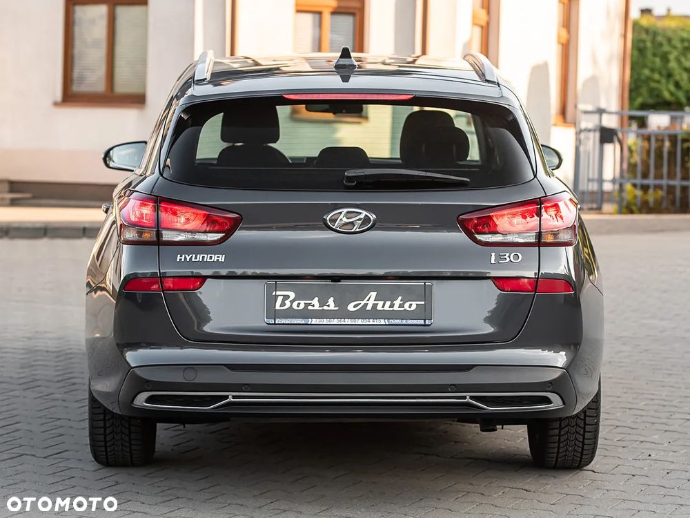 Hyundai i30 1.5 T-GDI 48V Premium DCT - 12