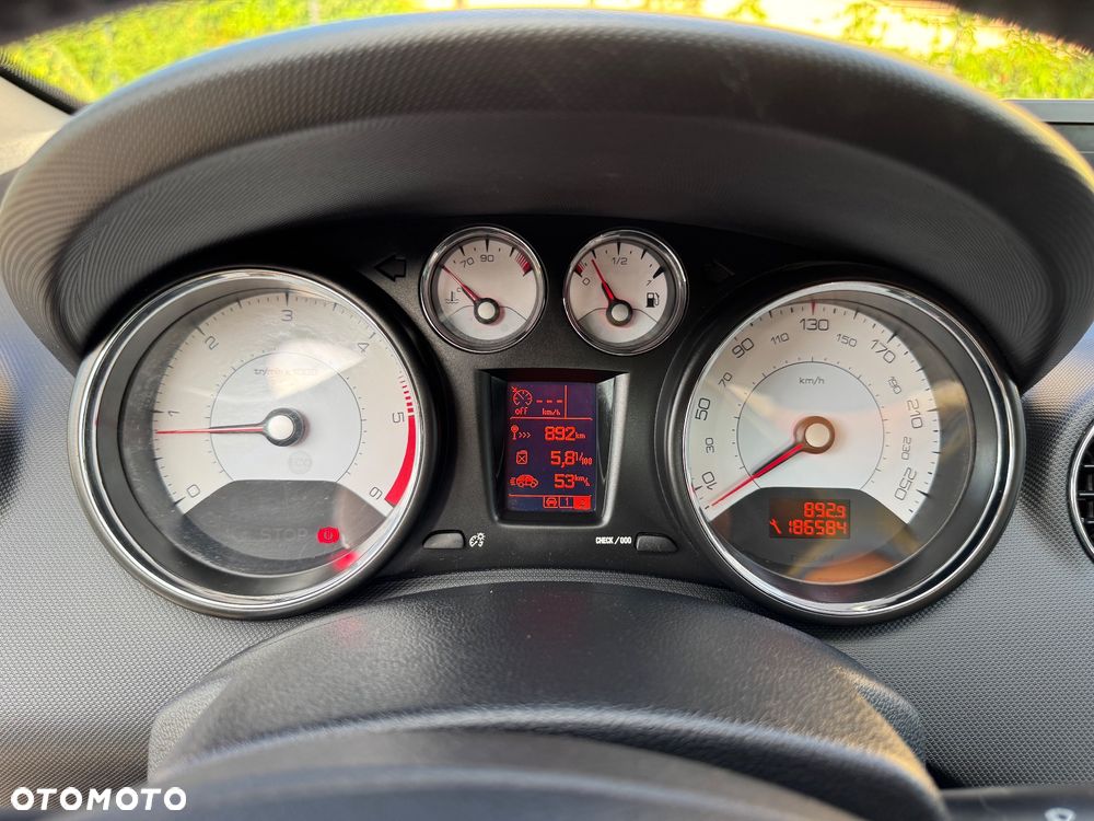 Peugeot 308 2.0 HDi Allure - 17