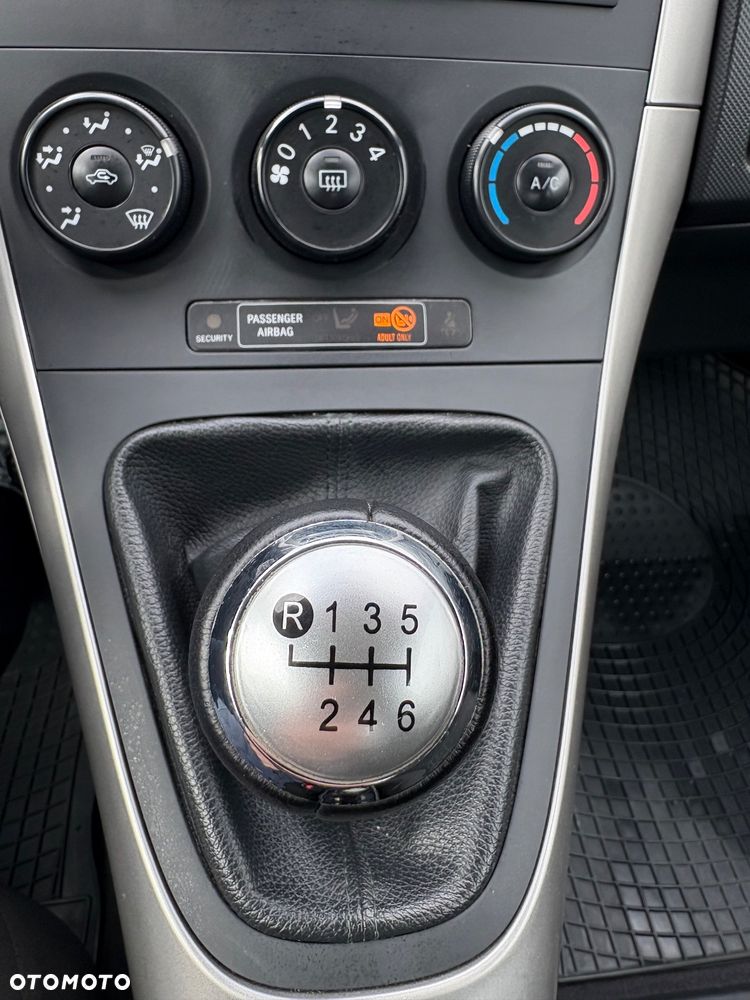 Toyota Auris 1.33 VVT-i Entry - 18