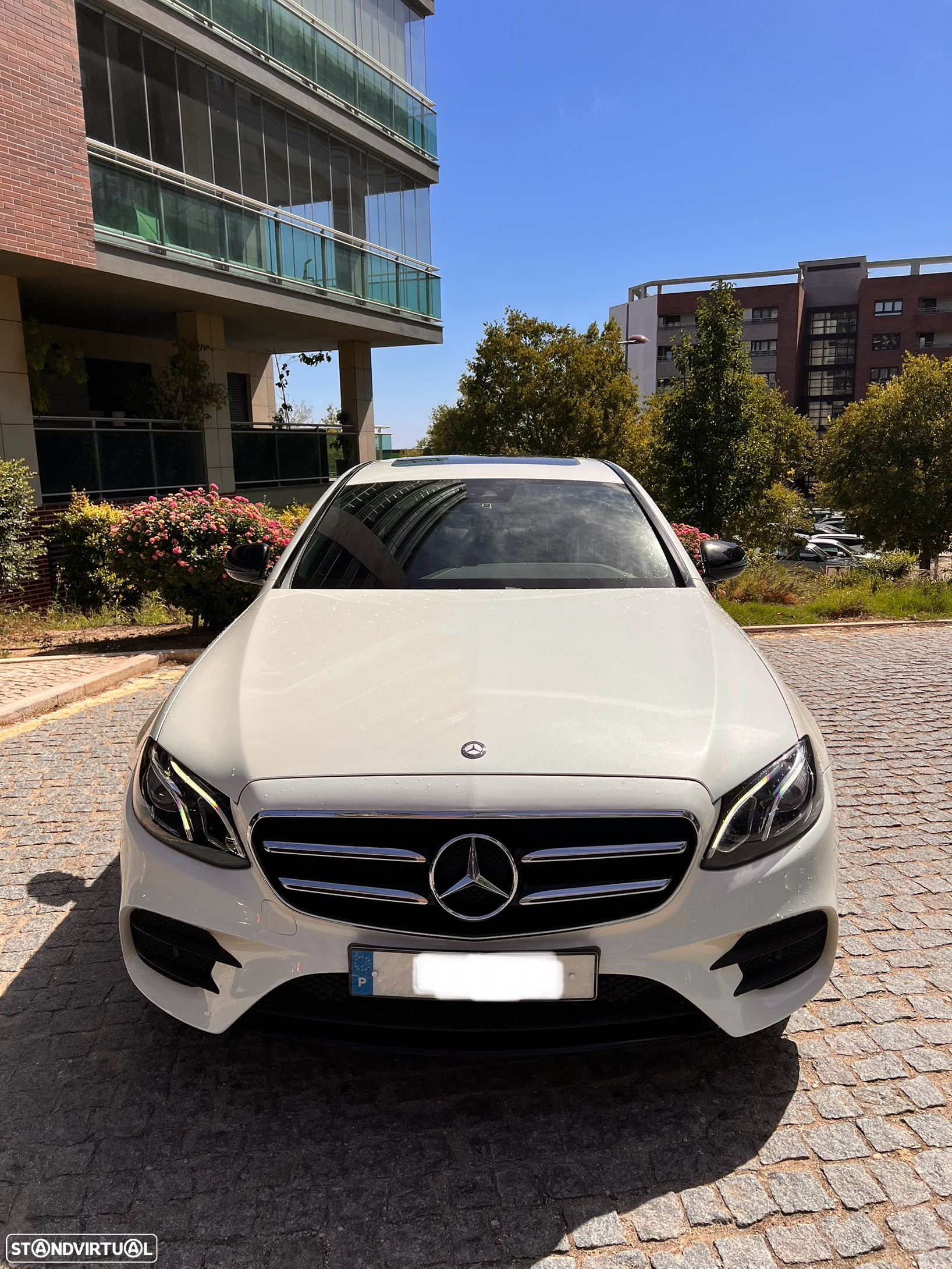 Mercedes-Benz E 220 d AMG - 2