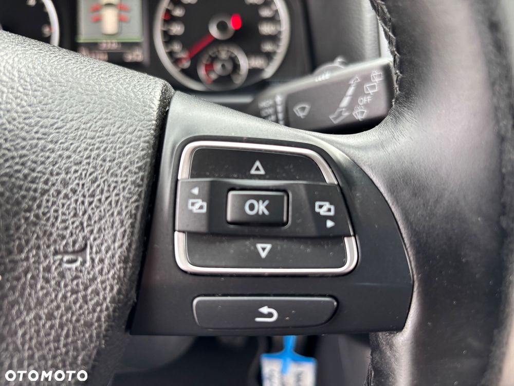 Volkswagen Tiguan 2.0 TDI DPF BlueMotion Technology Sport & Style - 34