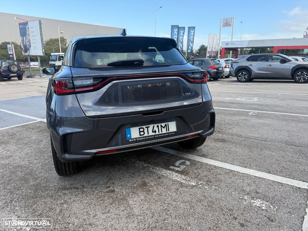 Lexus LBX Standard - 8