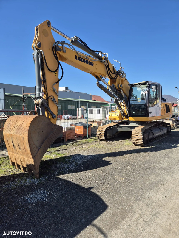 Liebherr R922 NLC