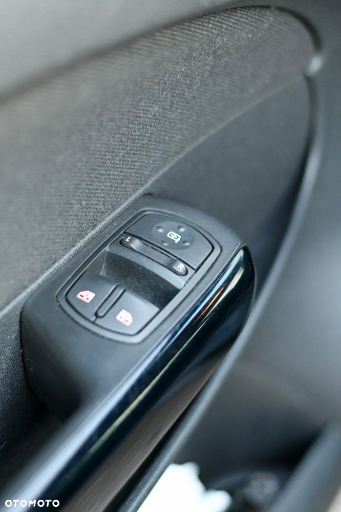 Opel Corsa 1.2 16V EcoFLEX Satellite - 16