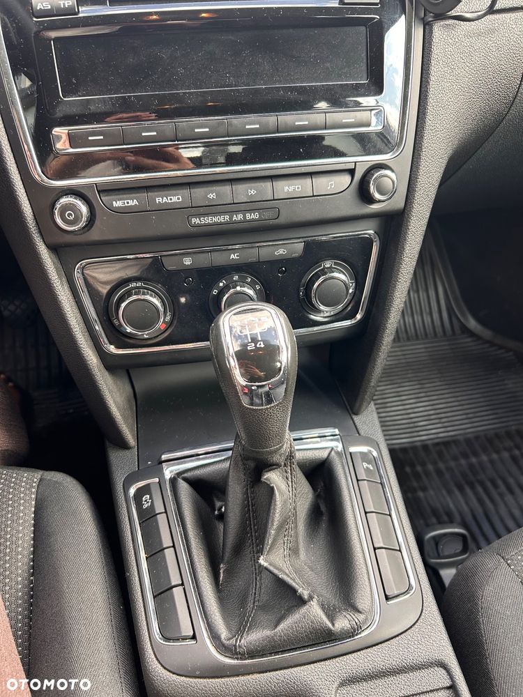 Skoda Superb 1.9 TDI Elegance - 18