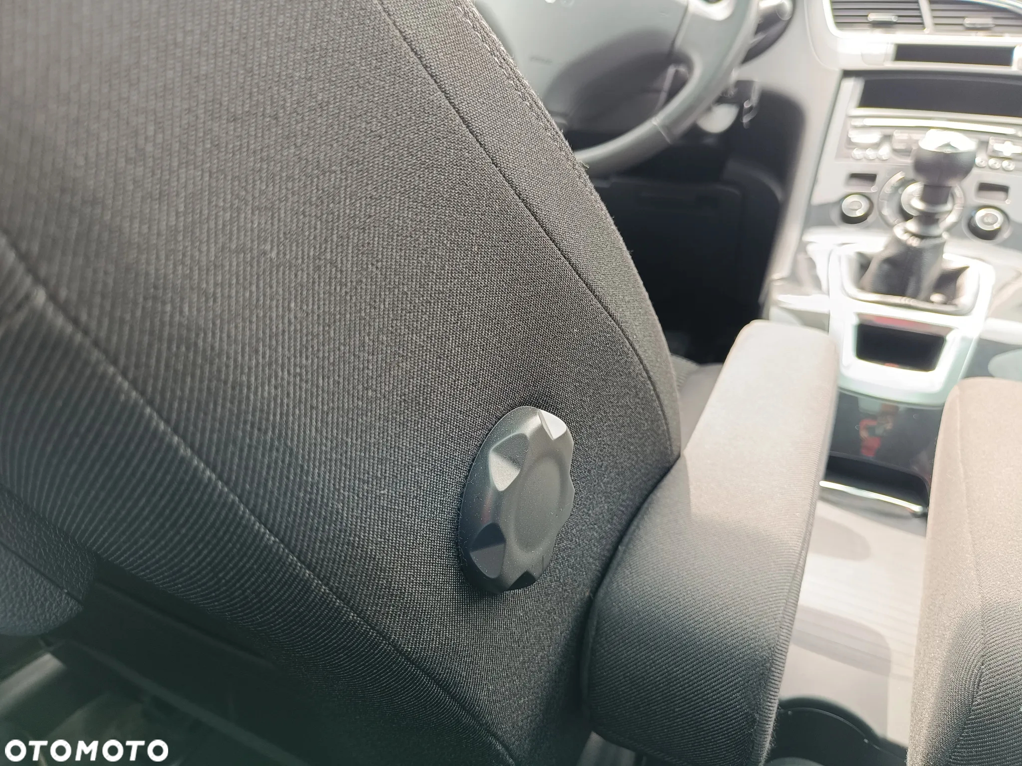 Peugeot 5008 1.6 THP Allure 7os - 26