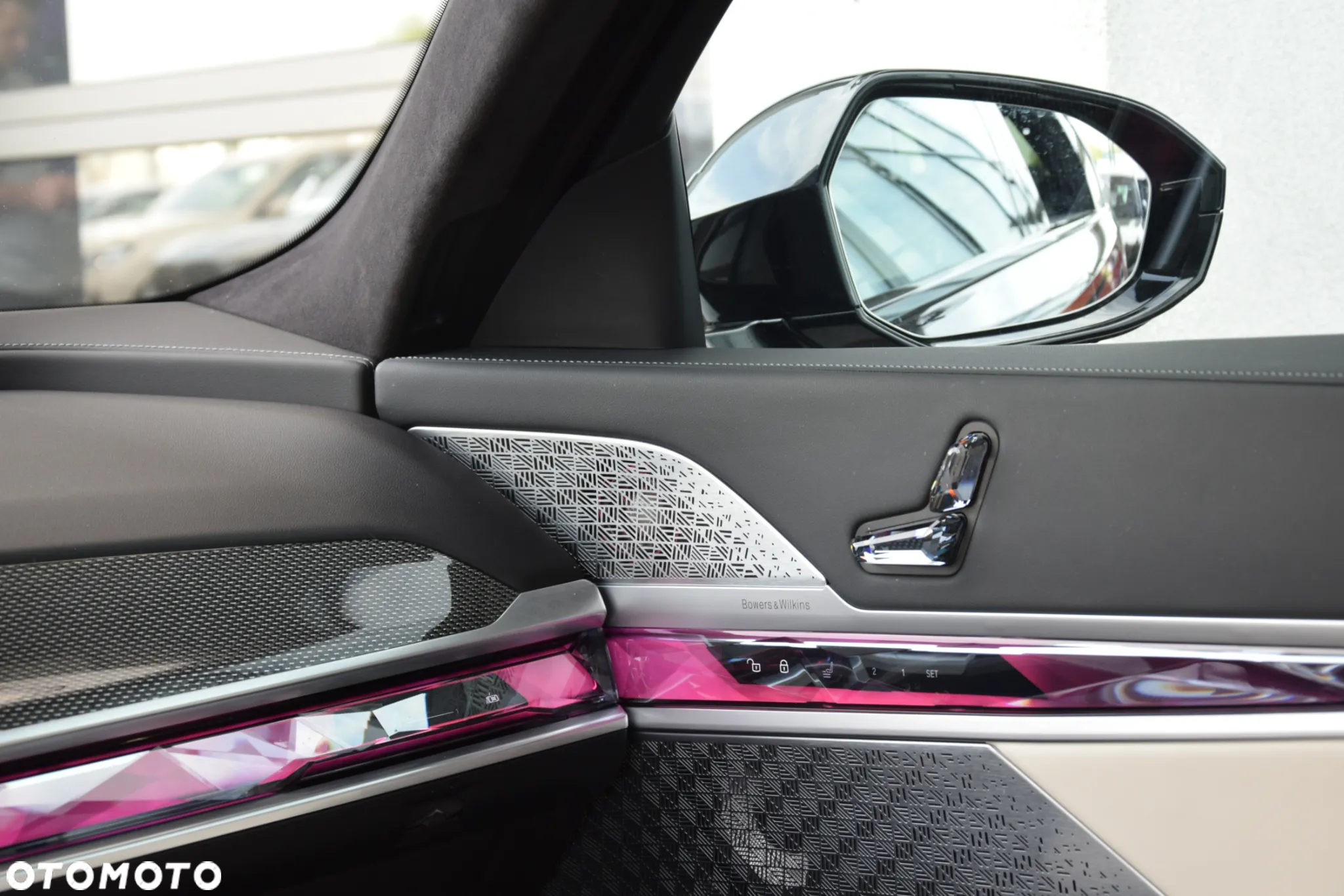 BMW Seria 7 - 16