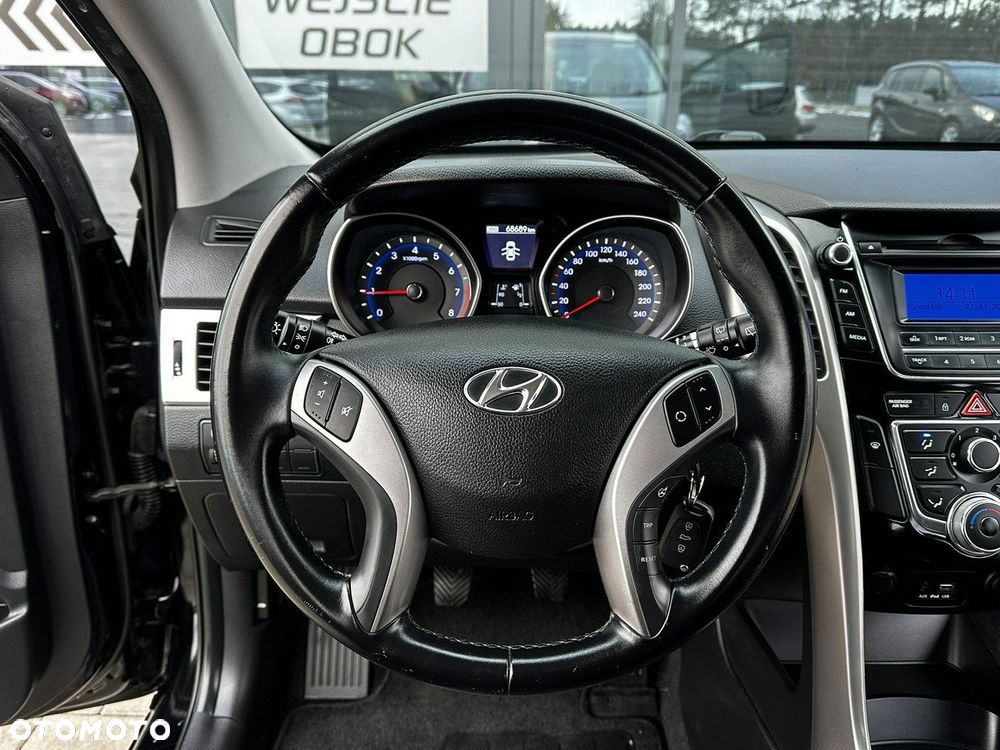 Hyundai i30 1.4 Comfort - 19