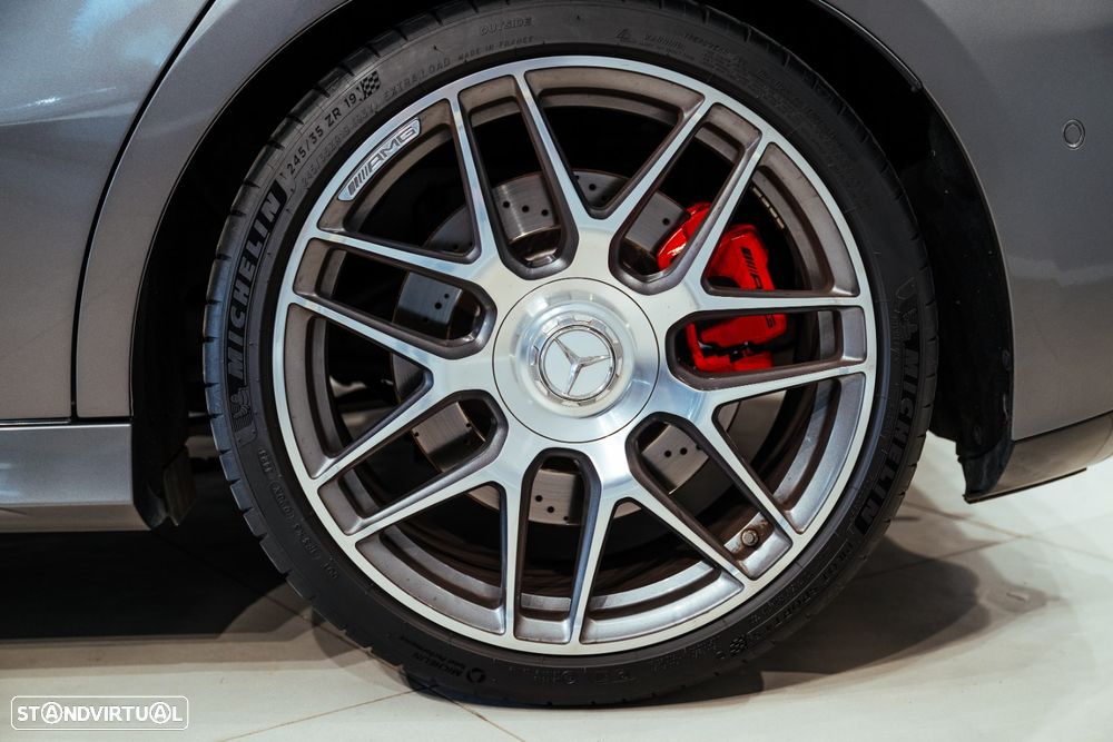 Mercedes-Benz A 45 AMG S 4Matic+ - 12