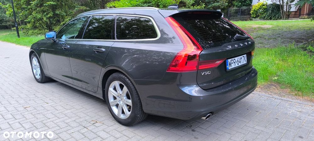 Volvo V90 D4 Momentum - 11