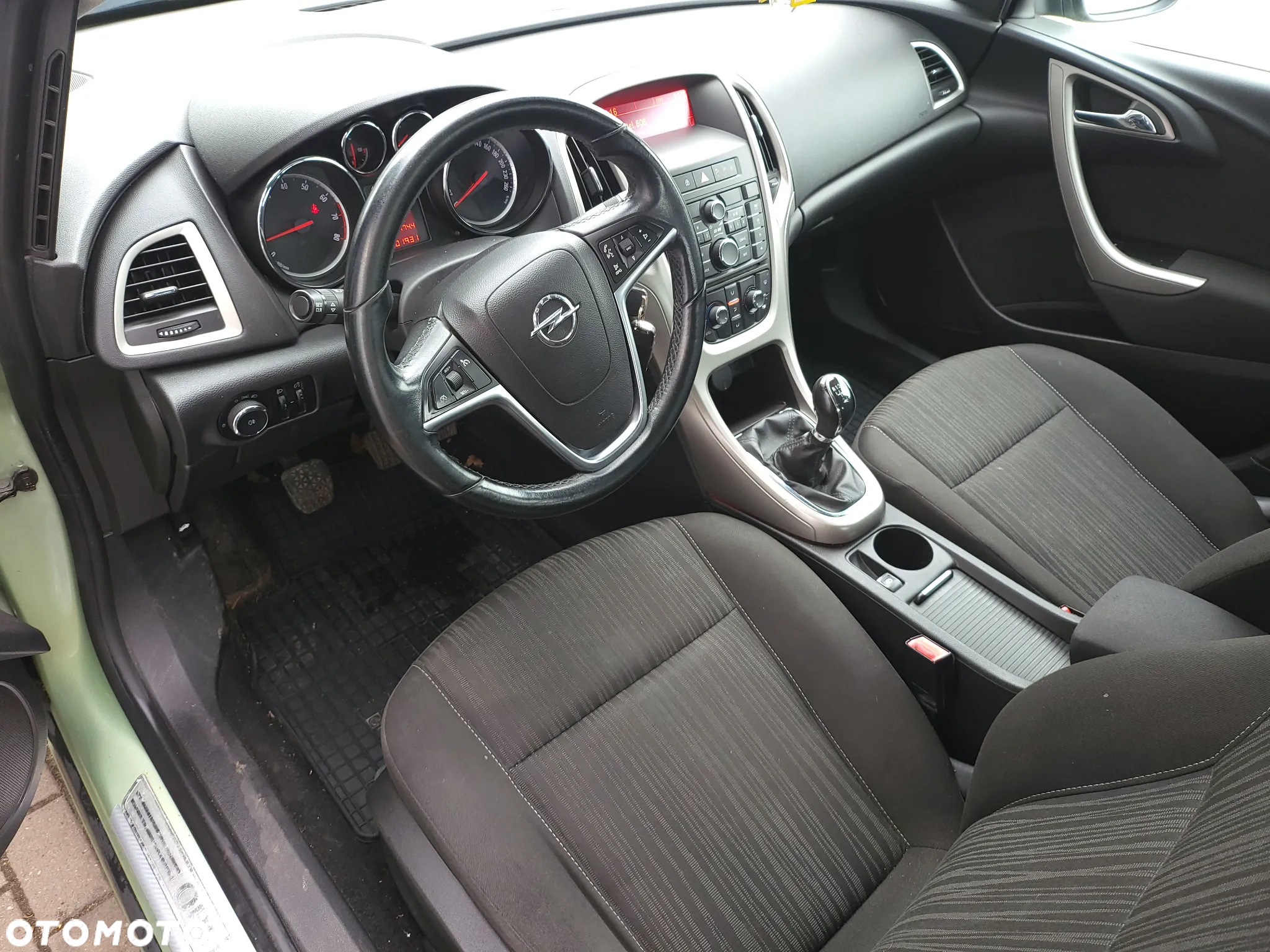 Opel Astra 1.4 Turbo Color Edition - 10