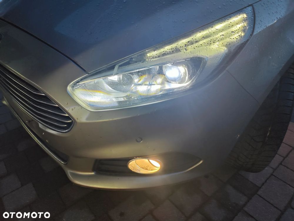 Ford S-Max 2.0 TDCi Titanium - 28