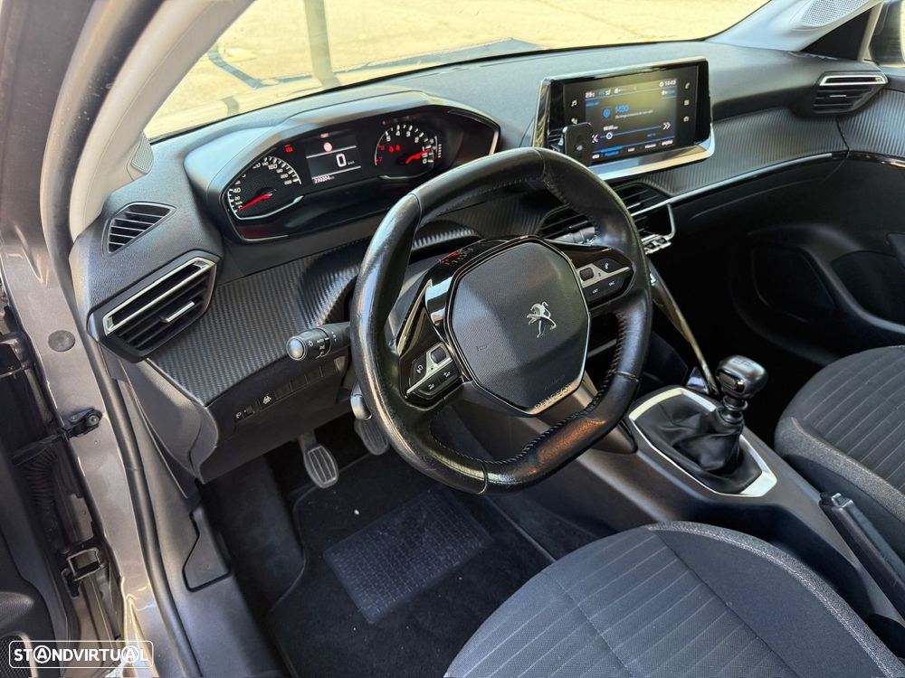 Peugeot 208 - 9
