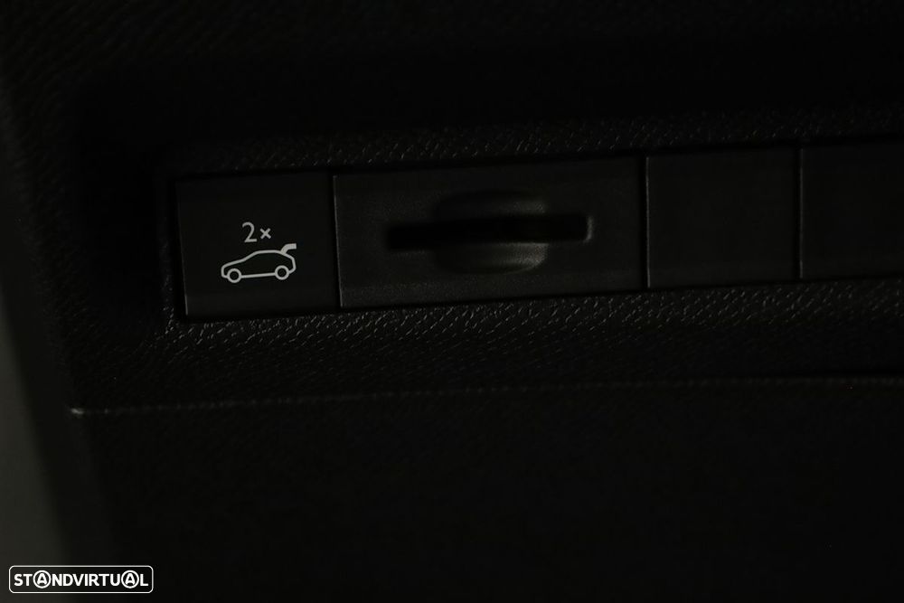 Peugeot 308 SW 1.2 PureTech GT EAT8 - 18