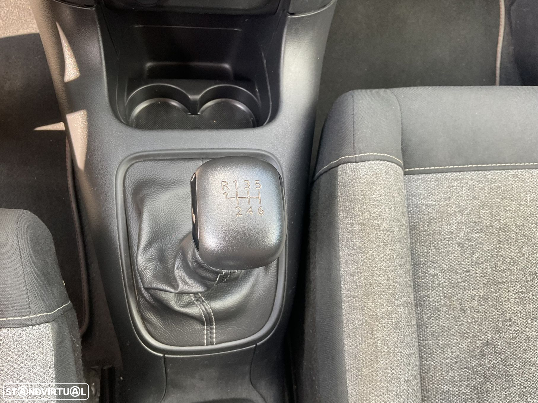 Citroën C3 1.5 BlueHDi C-Series - 33
