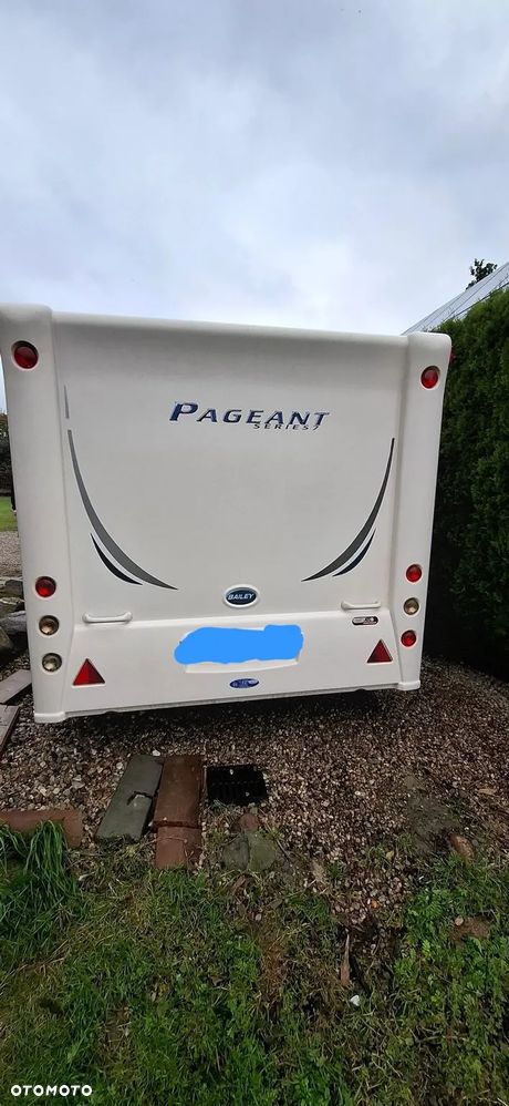 Bailey Pageant champagne 7 - 24