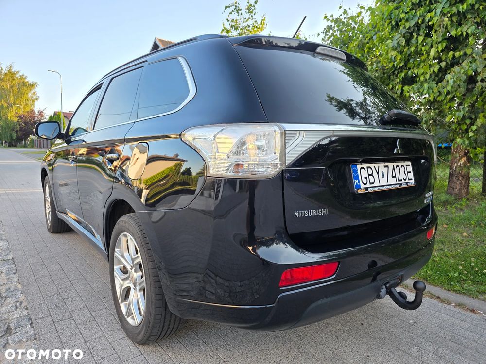 Mitsubishi Outlander 2.0 4WD Plus - 9