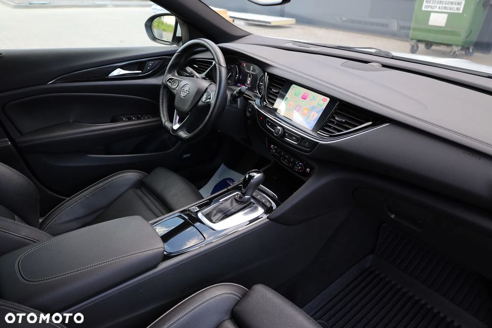 Opel Insignia 2.0 BiTurbo 4x4 GSI - 25