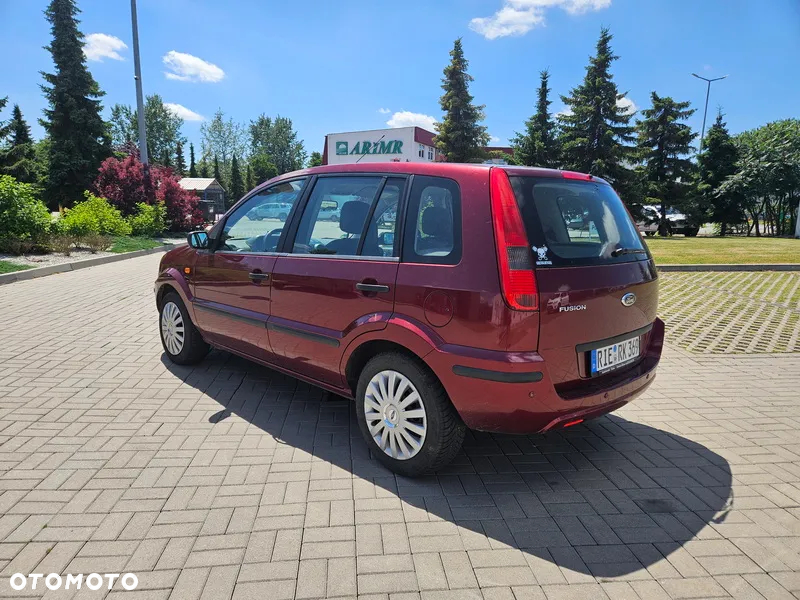 Ford Fusion 1.4 Trend - 4
