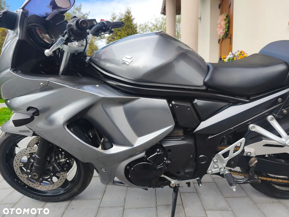 Suzuki Bandit - 17