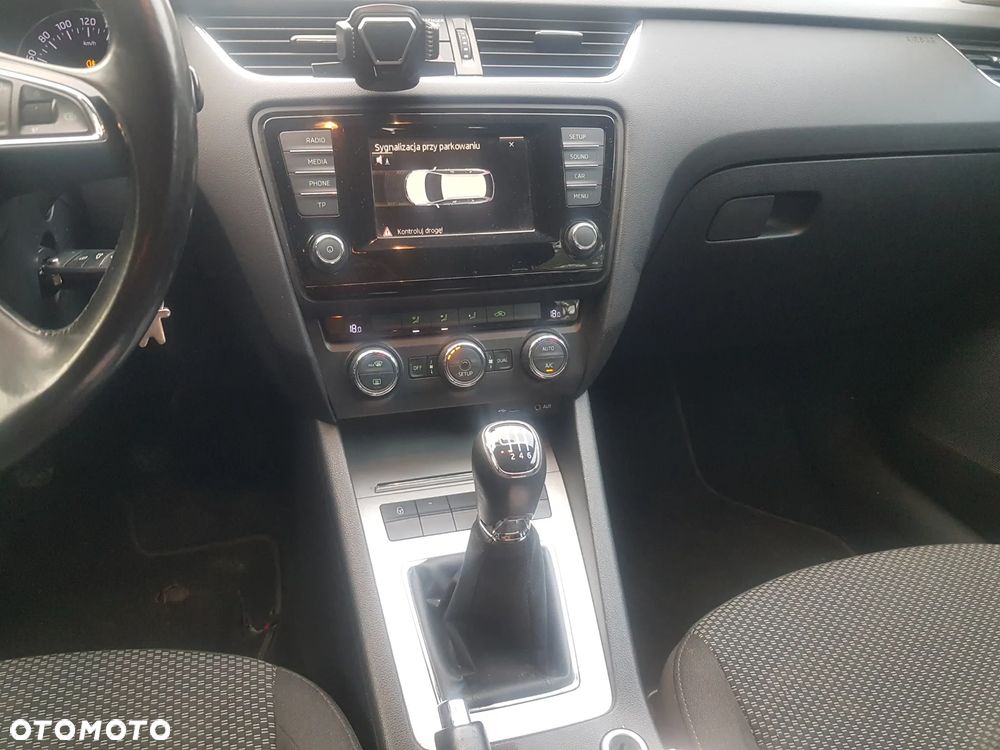 Skoda Octavia 1.6 TDI Active - 9