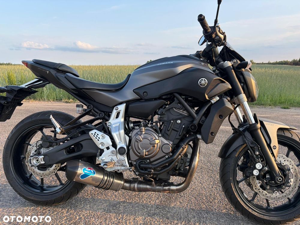 Yamaha MT - 8