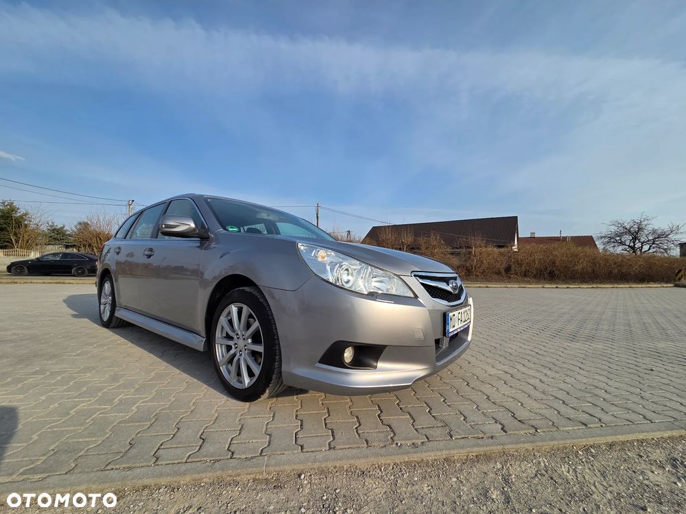 Subaru Legacy - 11