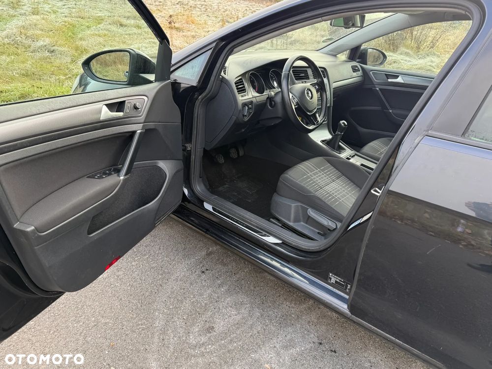 Volkswagen Golf 1.6 TDI BlueMotion Technology Lounge - 10