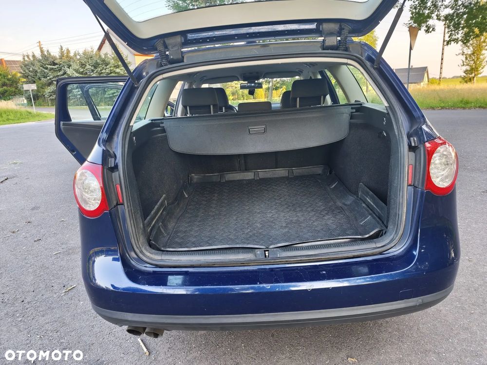 Volkswagen Passat 2.0 TDI Comfortline - 6