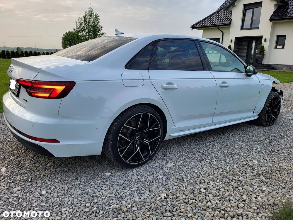 Audi A4 Limousine 40 TDI Quattro S tronic - 12