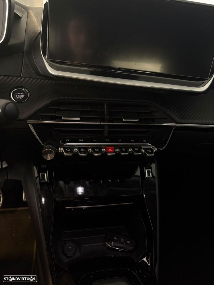 Peugeot e-2008 50 kWh Active - 13