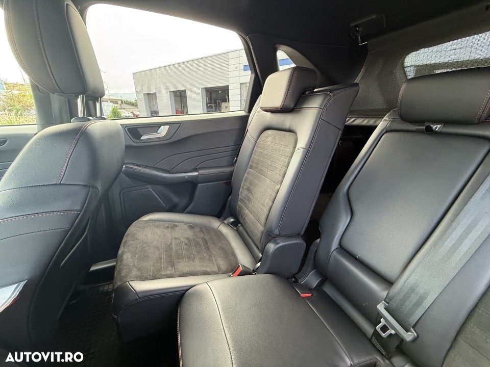 Ford Kuga - 27
