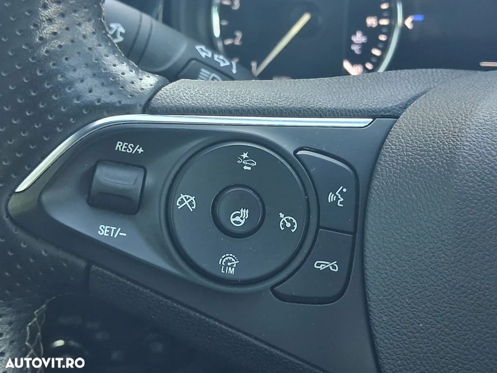 Opel Insignia - 18