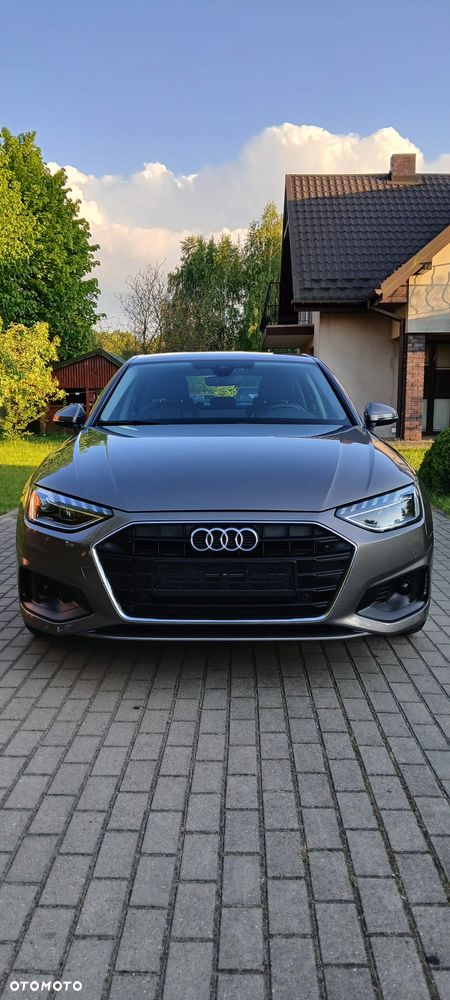 Audi A4 Limousine 30 TDI S tronic - 2