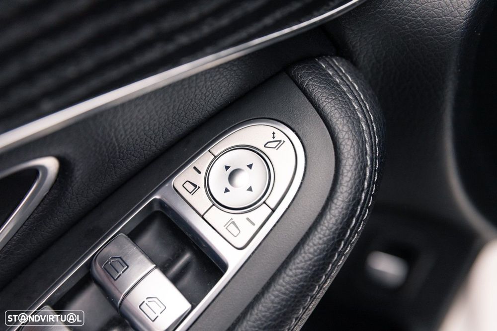 Mercedes-Benz GLC 250 d 4Matic 9G-TRONIC AMG Line - 43