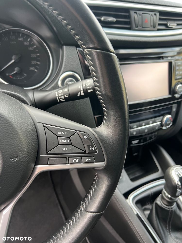 Nissan Qashqai 1.6 DIG-T TEKNA+ - 25