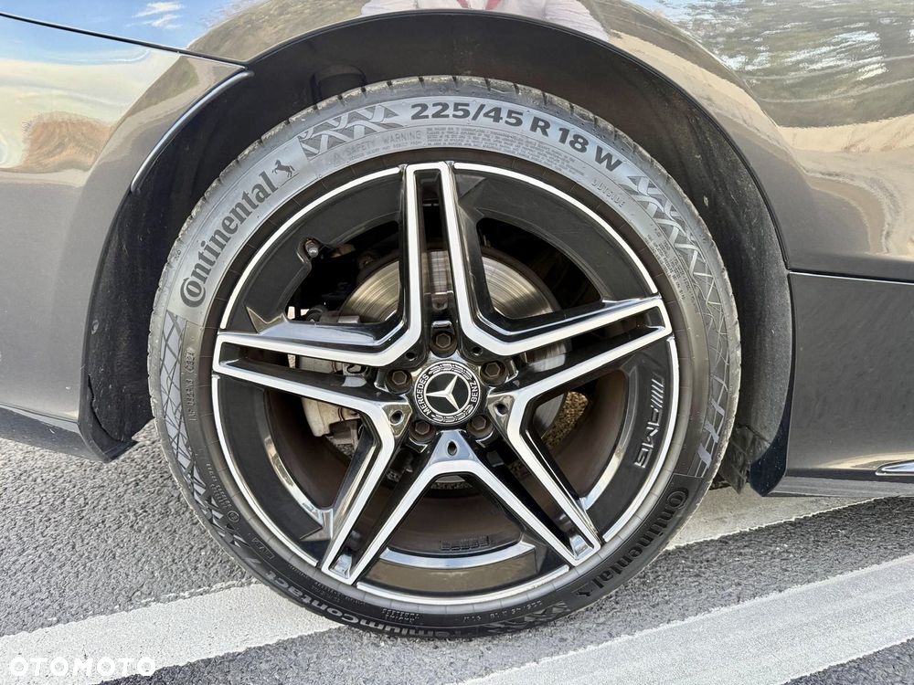 Mercedes-Benz Klasa C 200 4MATIC 9G-TRONIC - 22