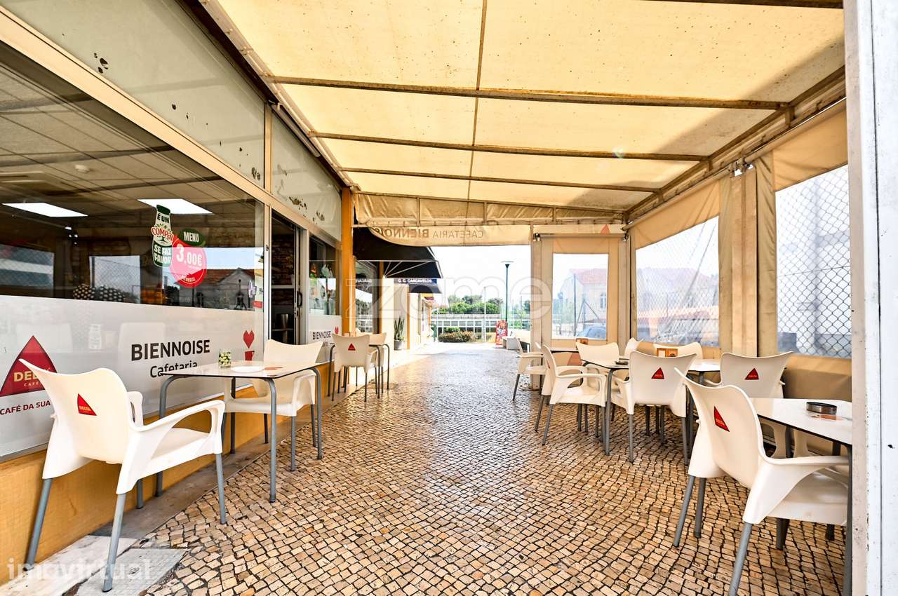 Café/Snack bar com esplanada e fabrico próprio em Carcavelos - Grande imagem: 3/19
