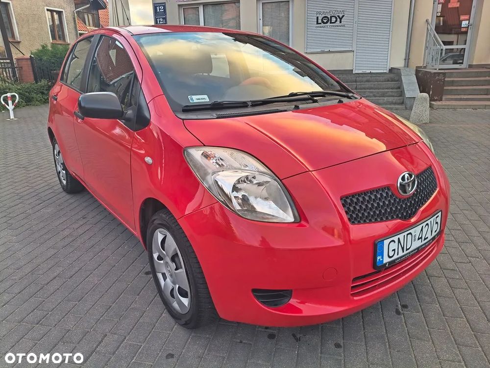 Toyota Yaris 1.0 VVT-i Team - 10