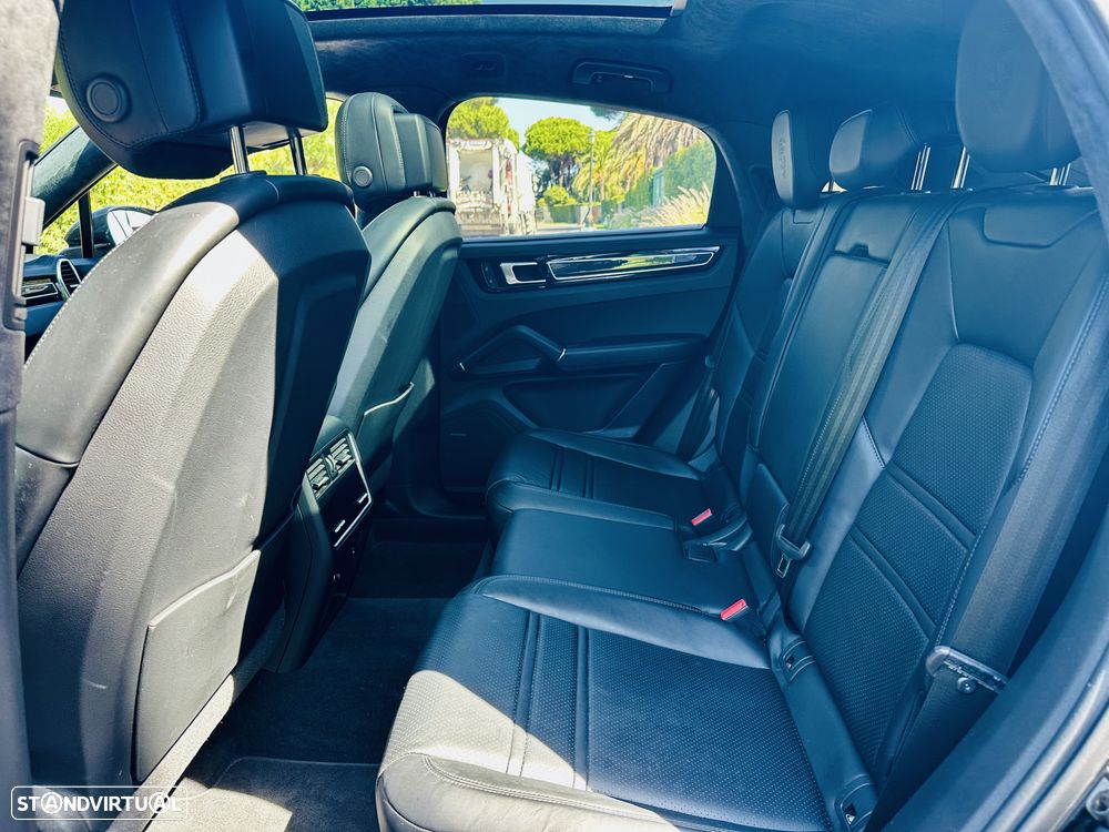 Porsche Cayenne GTS - 23