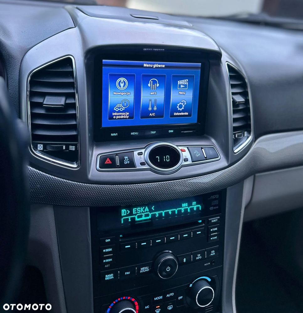 Chevrolet Captiva 2.2 D LTZ - 16