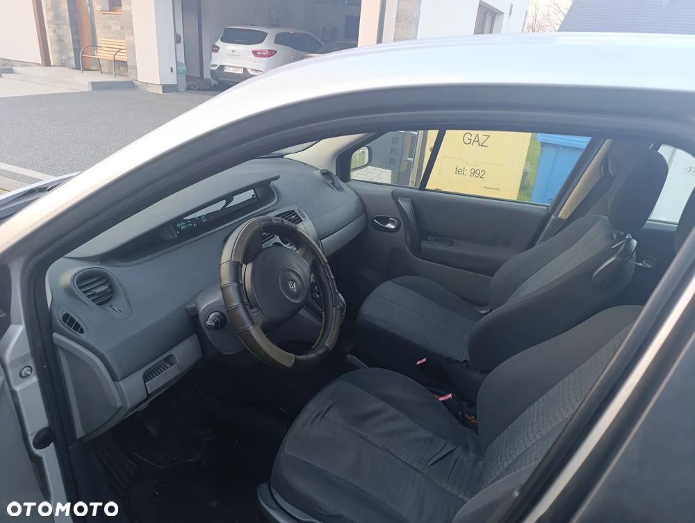 Renault Scenic 1.5 dCi Alize - 6