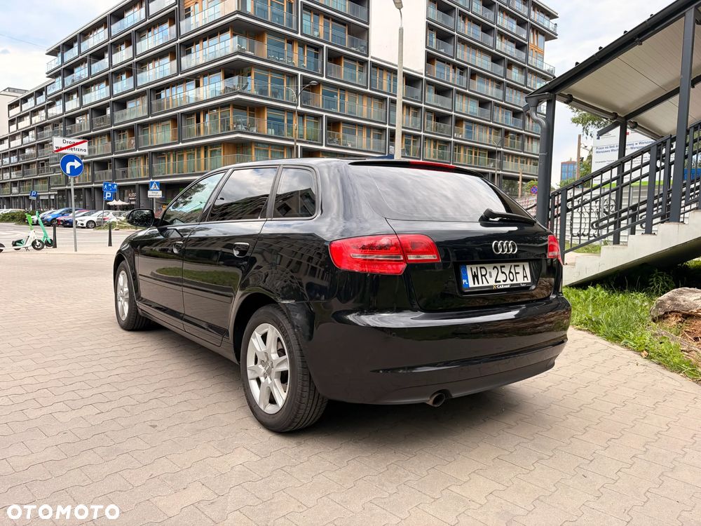 Audi A3 Sportback 2.0 TDI DPF Ambiente - 5