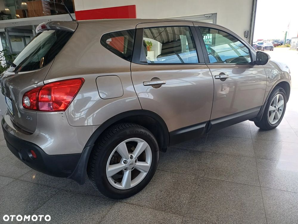 Nissan Qashqai 2.0 dCi 4x4 Tekna Premium - 8