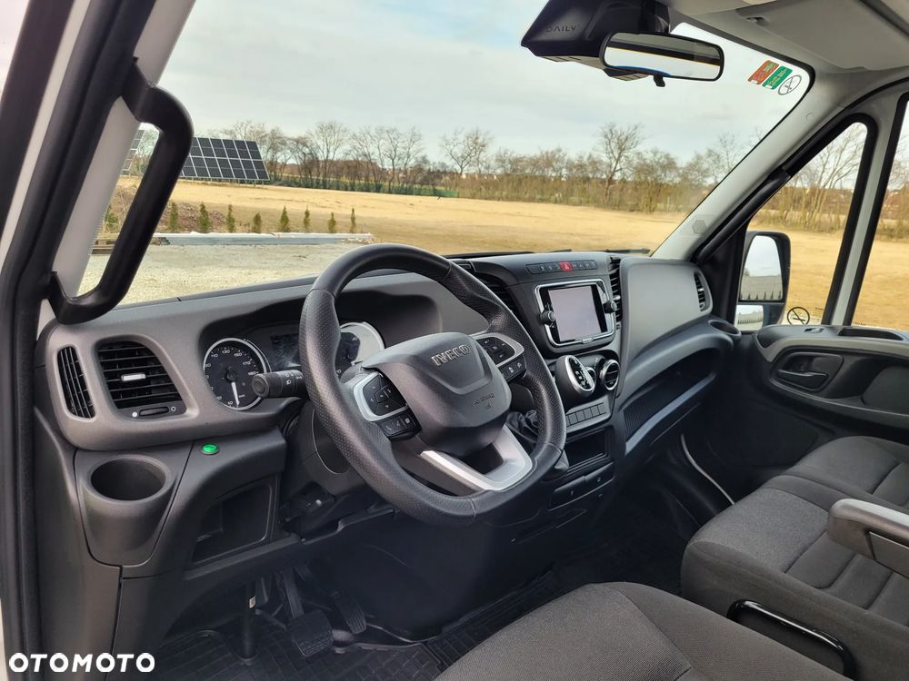 Iveco Daily GSC Autolawet 3.0 180hp,automat 2024r.  Polski salon 1 właściciel gwarancja 2 lata - 16